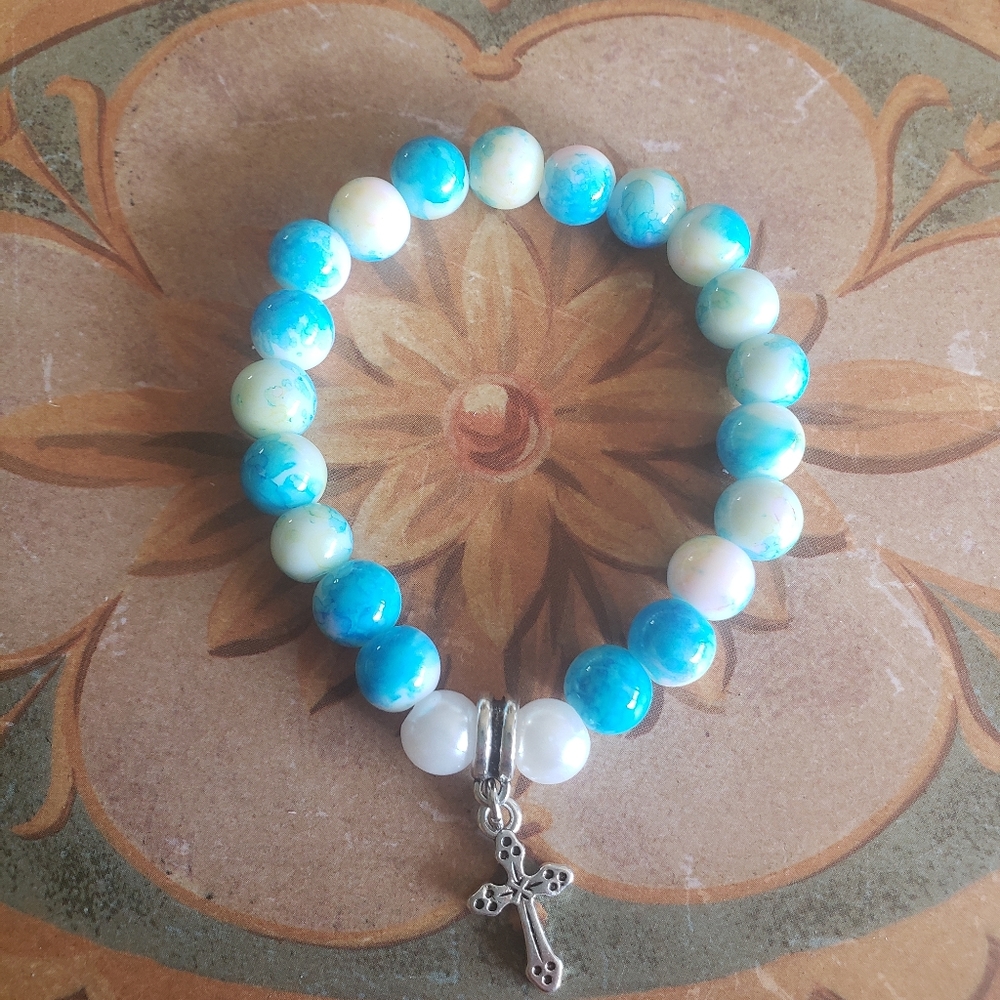 Bracelets - Picture 3 of 16